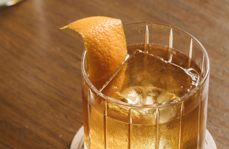 Whisky with Lemon Peels